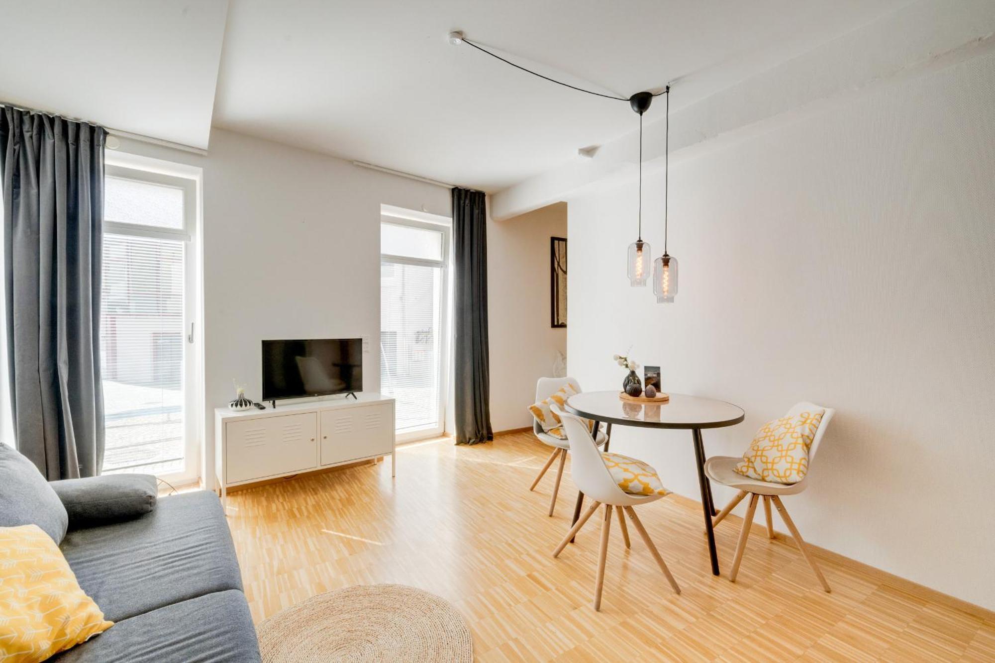 ☆Design Apartment Zentral☆200M Vom Marktplatz☆Ruhige Altstadtlage☆ Reutlingen Exteriör bild