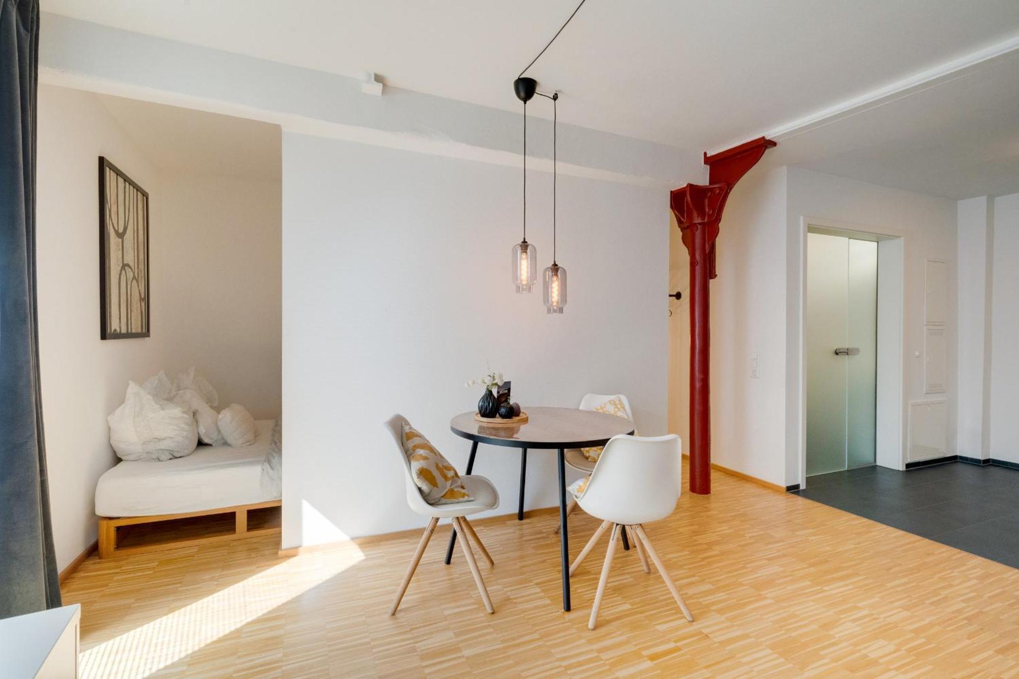 ☆Design Apartment Zentral☆200M Vom Marktplatz☆Ruhige Altstadtlage☆ Reutlingen Exteriör bild
